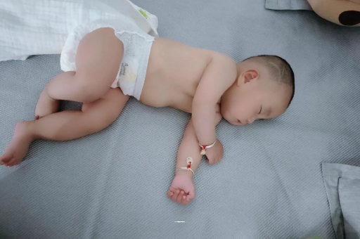枝江几个月宝宝会抬头